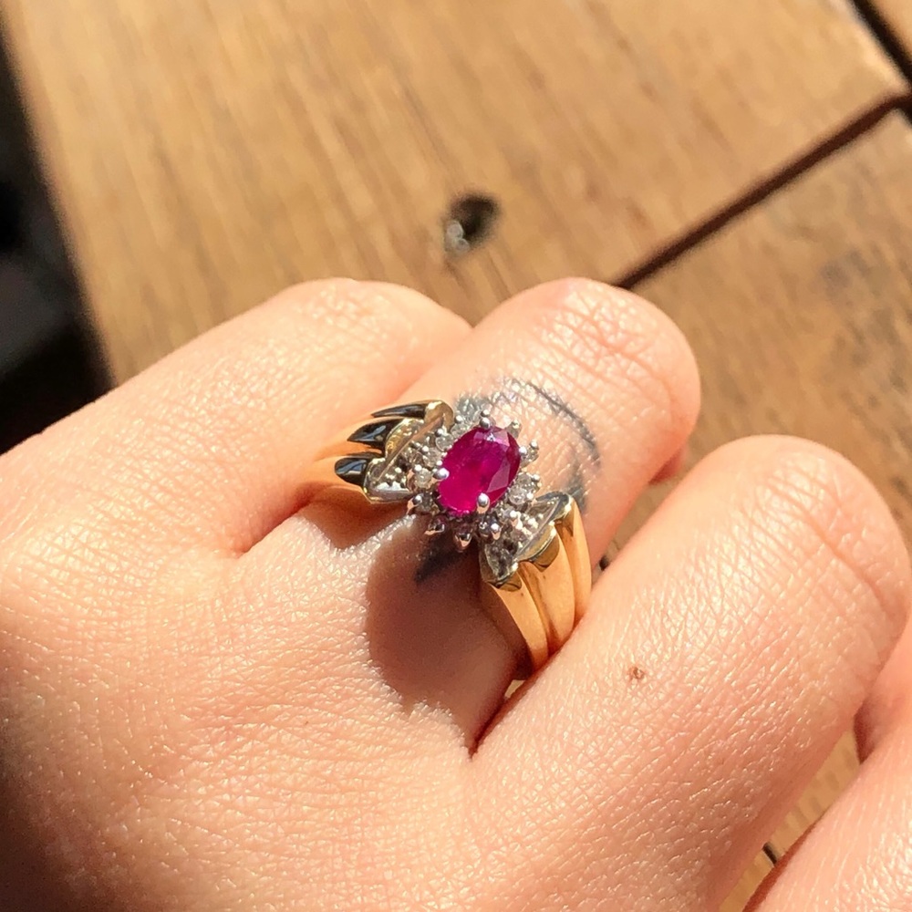 Natural ruby 10k gold ring